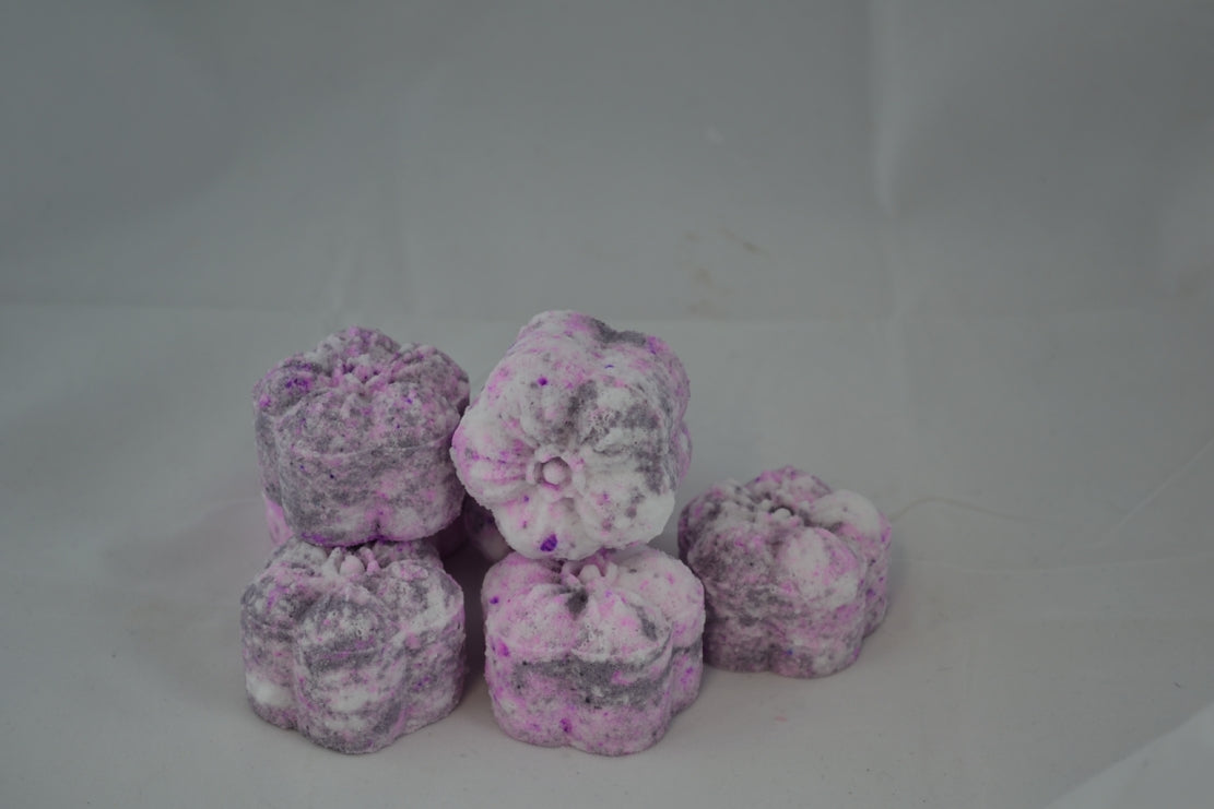 Mini Pamper Gift Shower Bomb Gift Box with 6 Shower Bombs- Vegan - Plastic Free Gift - SLS Free