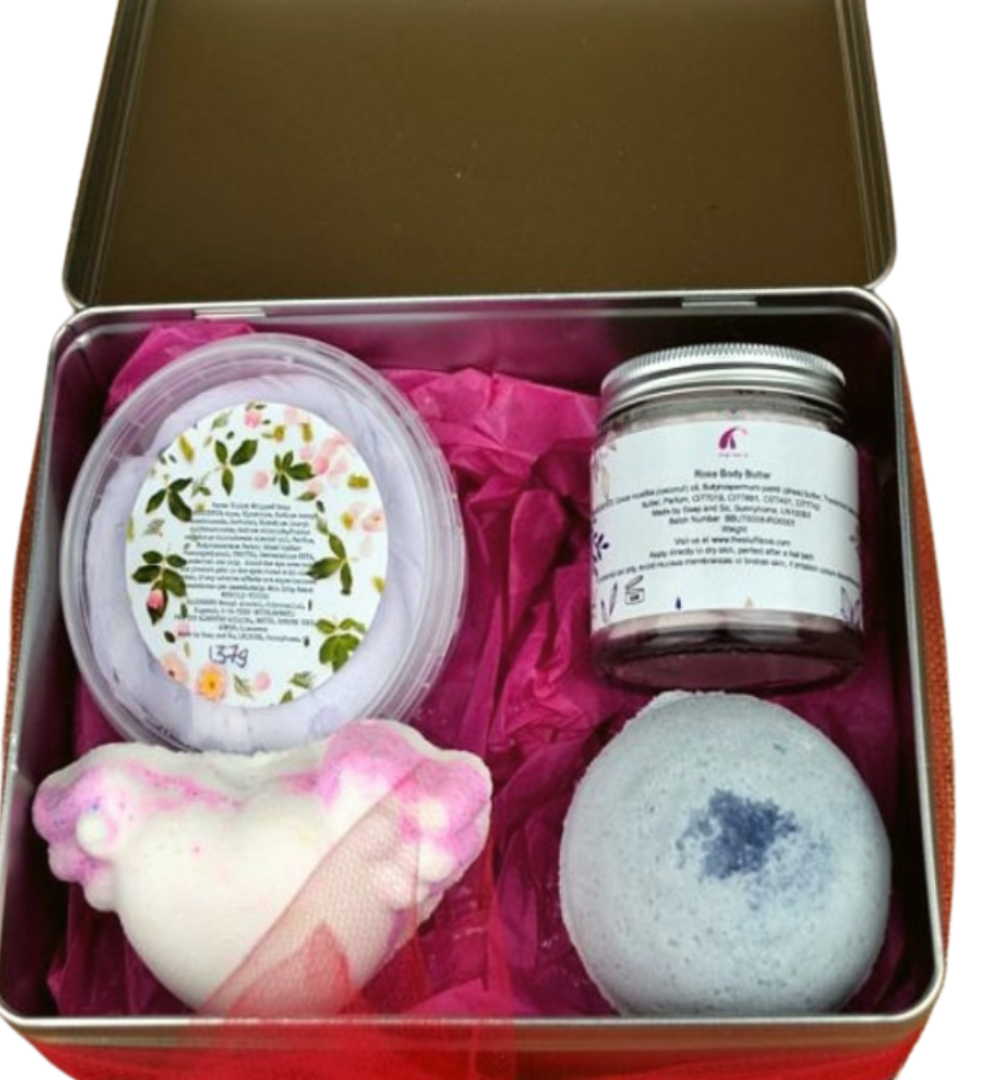 Personalised Gift Set for Mum - Vegan - Whipped Soap, Bath Bombs and Body Butter